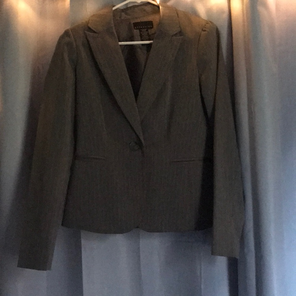 Puff sleeved blazer